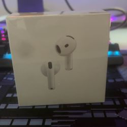 *SEALED* Earpods Gen 4