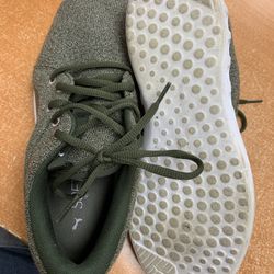 Womens Soft foam Puma Sneakers 