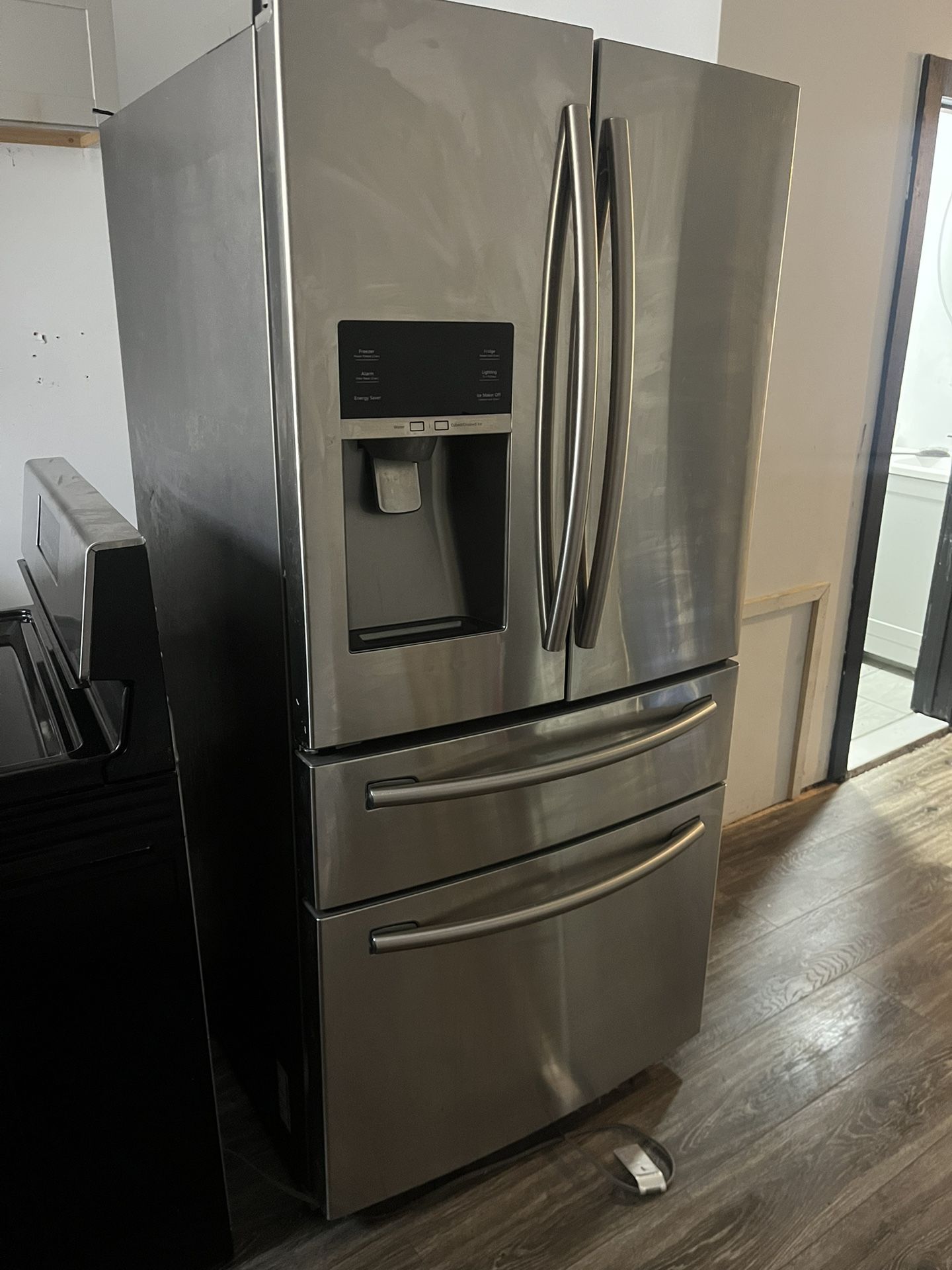 Samsung REFRIGERATOR