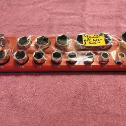 Snapon Shallow 6 Point 1/2" Drive  Socket Set 3/8-1 1/4  16 PC Set With 2" Extension 