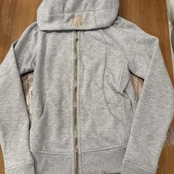 Lululemon gray Scuba Set