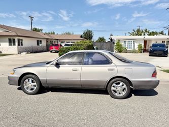 1994 Lexus ES 300