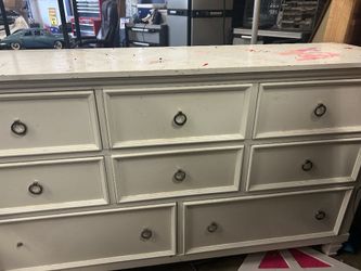 Dresser and night stand 