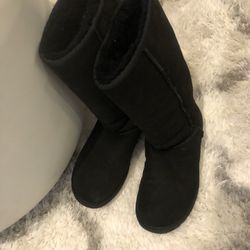 Ugg Women’s Boots Size 9 Real ( Tall Ones ) 