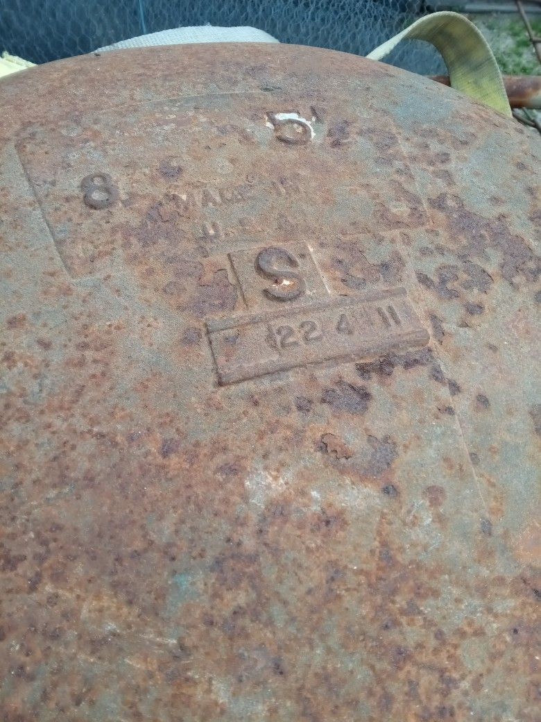 1920's Cast Iron Claw foot Tub