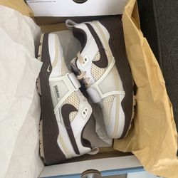 Travis Scott Nike Zoom Field Size 11