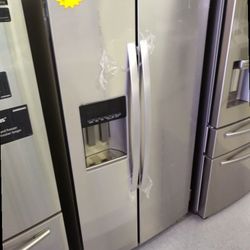 WHIRLPOOL SIDE BY SIDE REFRIGERATOR OPEN BOX ITEM WNMN