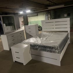 Queen Bedroom set Sale + Mattress Set