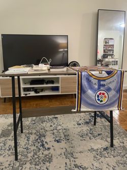 Desk + books