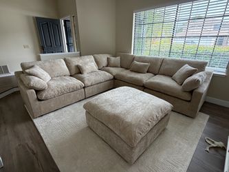 BRAND NEW! 6 Piece Oatmeal CLOUD Modular Sectional Couch (FREE DELIVERY π)