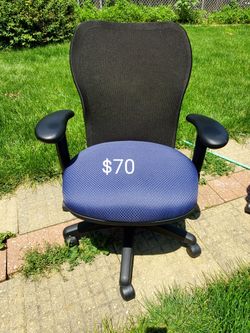 Desk chair