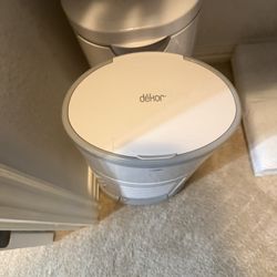 Baby Trashcan