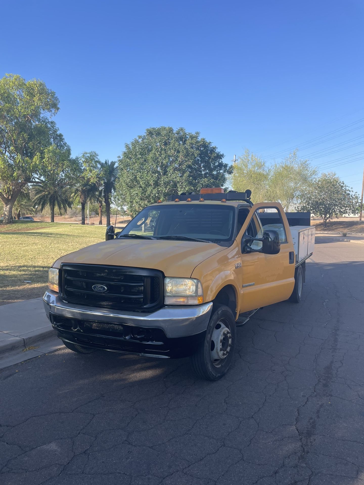 2004 Ford E-450