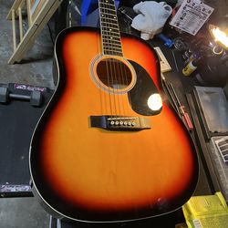 Acoustic Full Size Kay model K536VS with Fender Hard Case