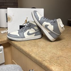 Air Jordan’s Mid Stealth 