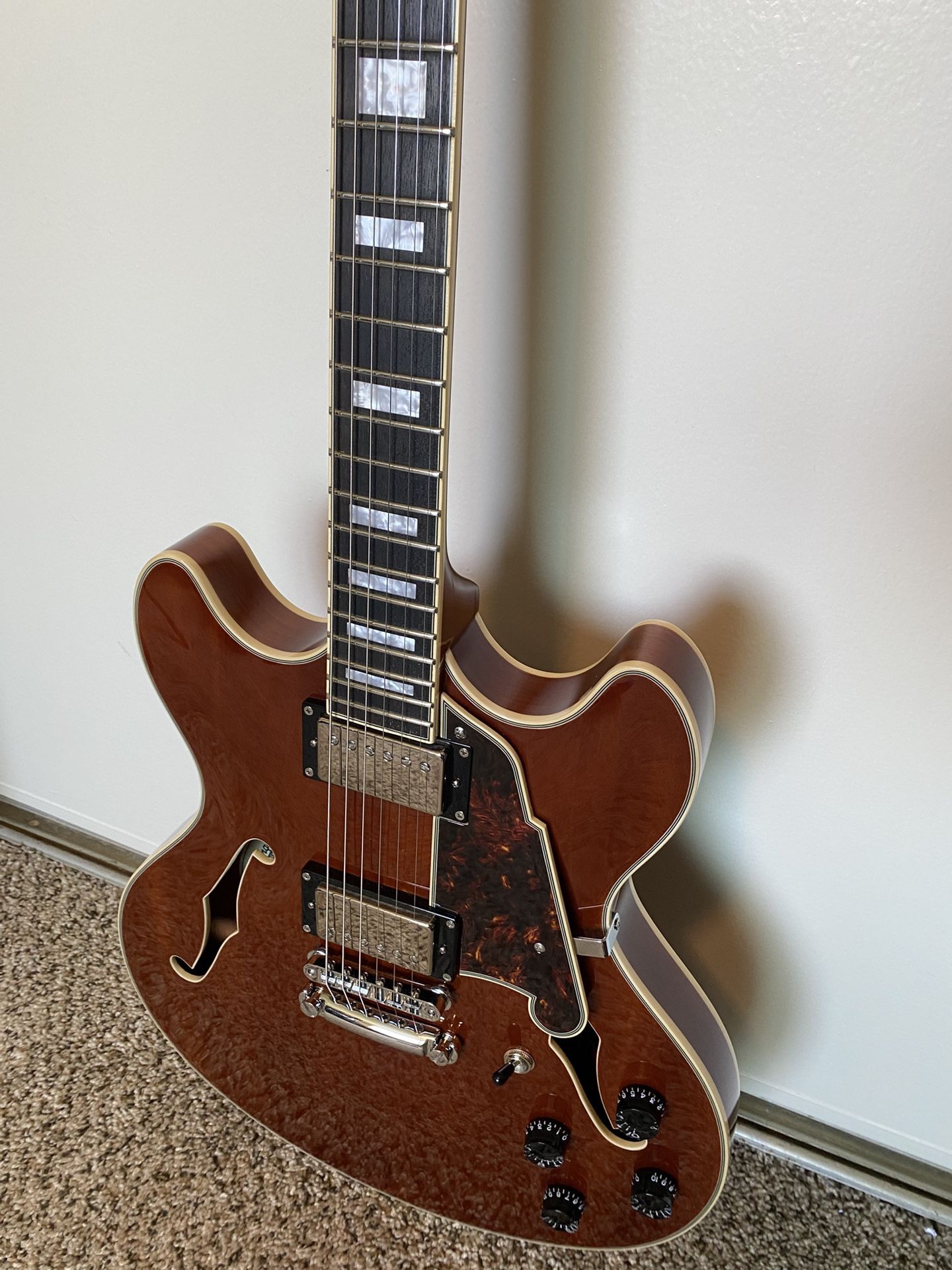 D Angelico Premier DC Boardwalk Walnut Semi Hollow Guitar