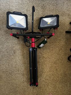 Husky Dual Head Work Light