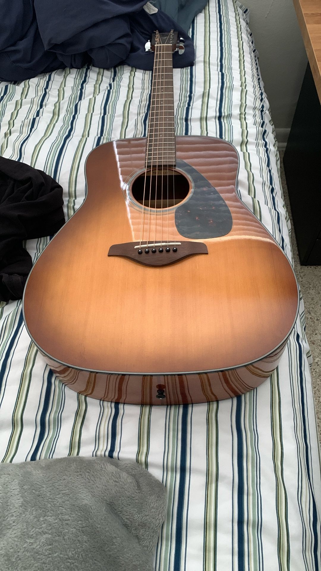 Yamaha FG800 Acoustic guitar
