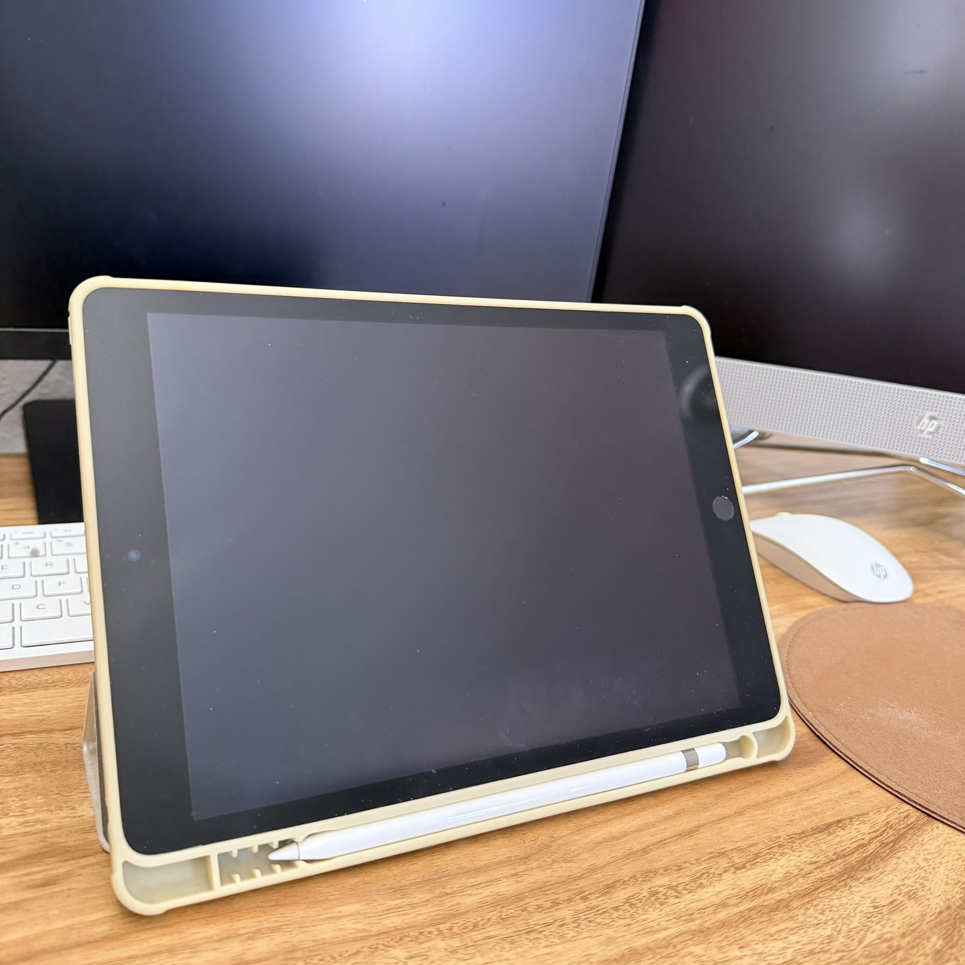 iPad And Apple Pencil