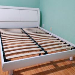 Queen Bed Frame White Glossy Finish