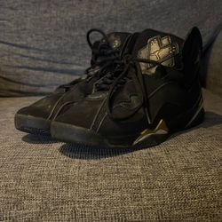All Black Jordan’s