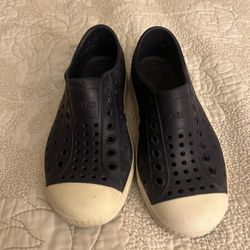 Native Shoes Jefferson Watershoes dark blue size C10