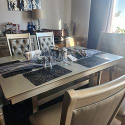 6 piece dining room set With Matching Buffet