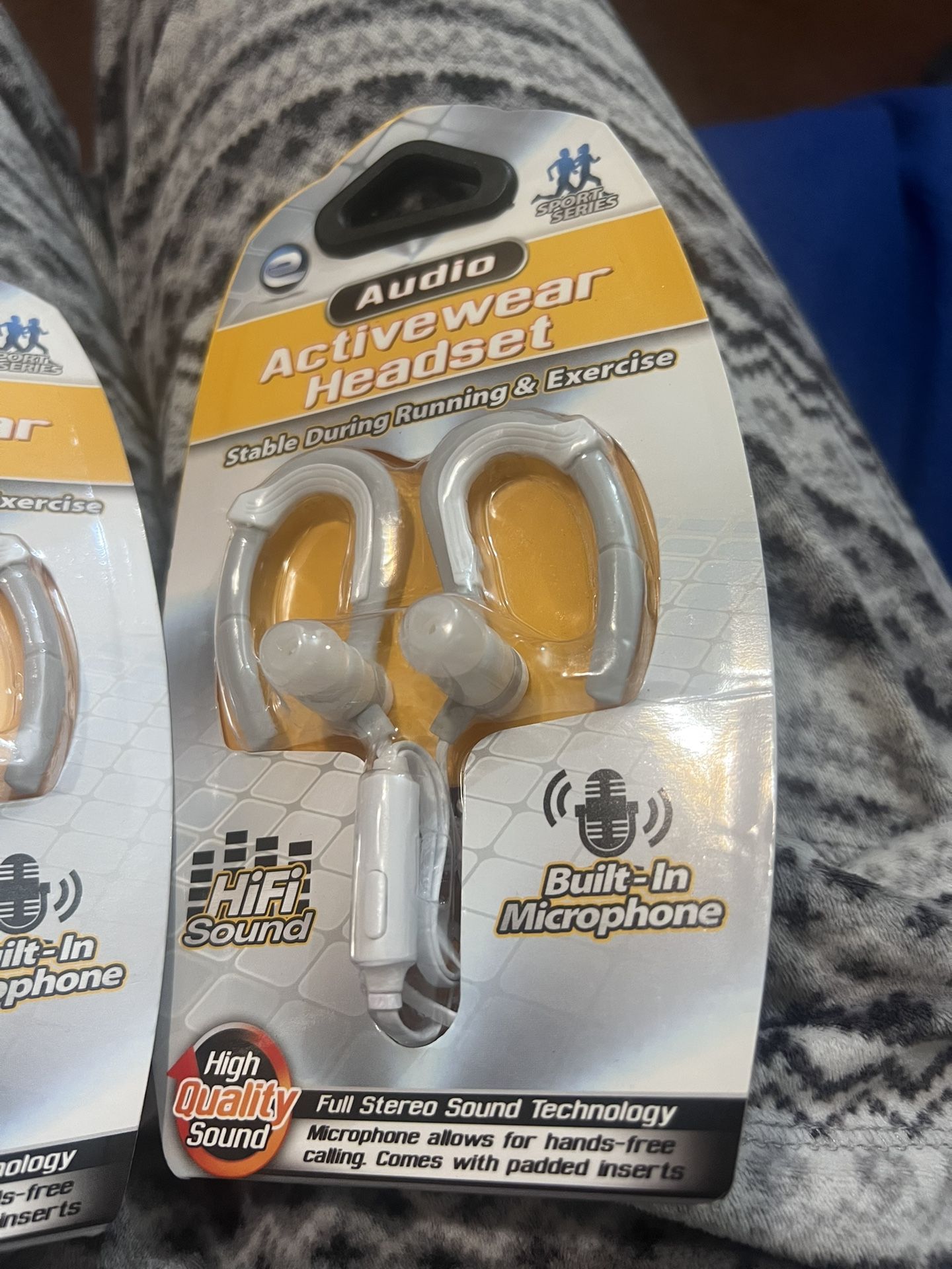 Earbuds