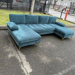 U Shaped Sectional Couch-FREE DELIVERY 🚚 