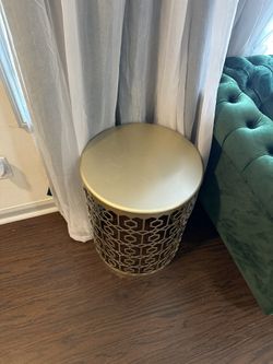 Decor Stand