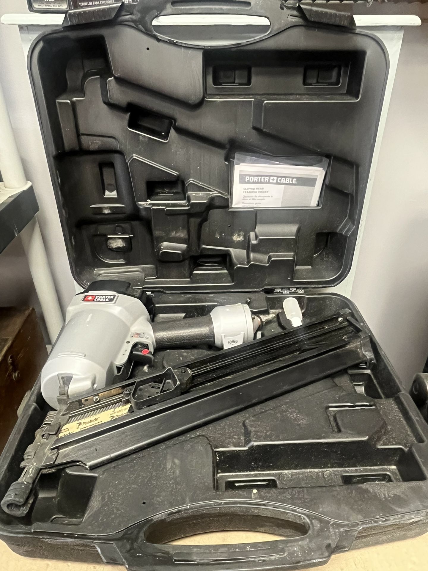 PORTER CABLE FC350A FRAMING NAILER w/ case