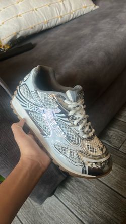 Bottega size 10