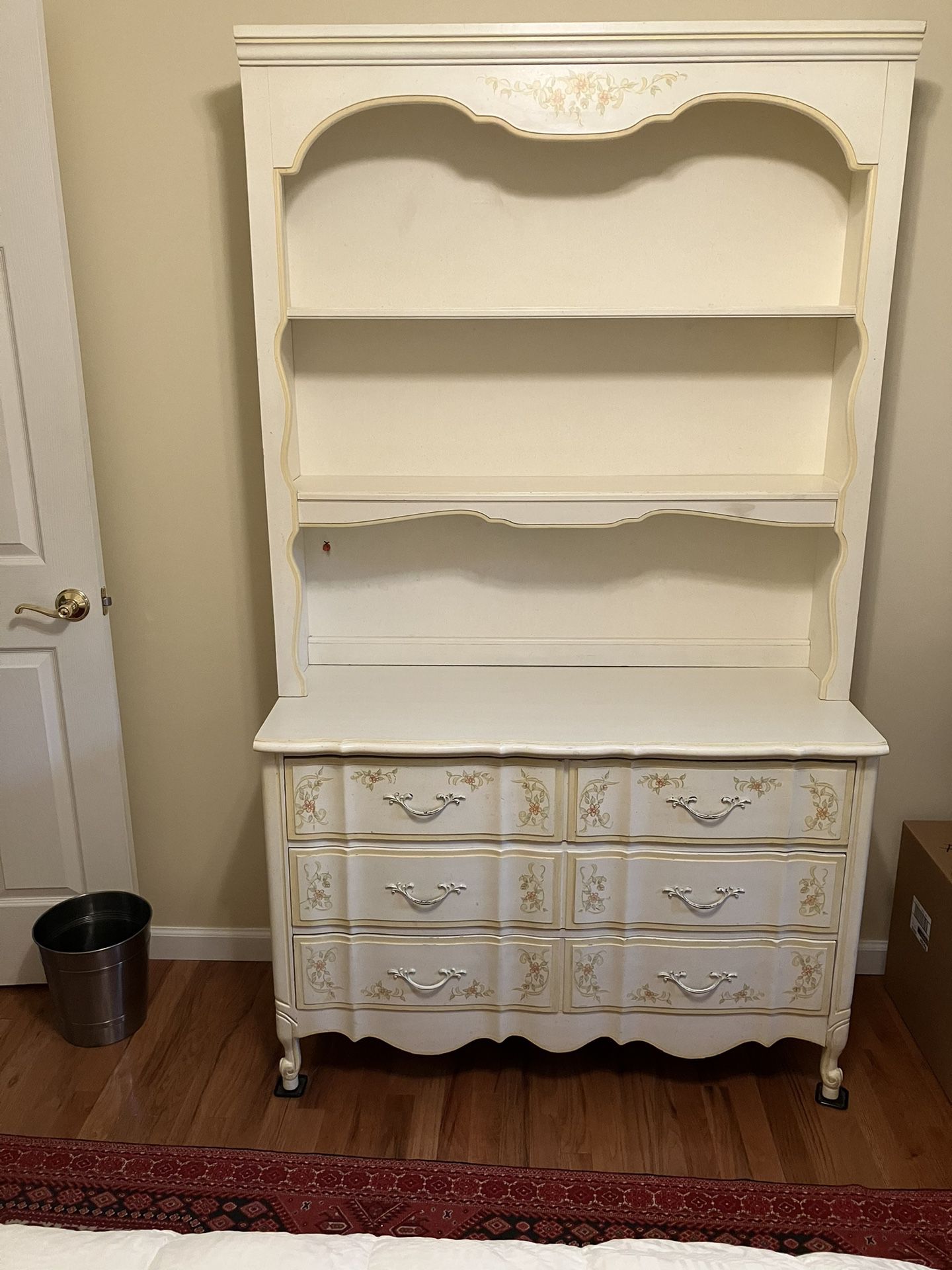 French Provincial Bedroom Set!