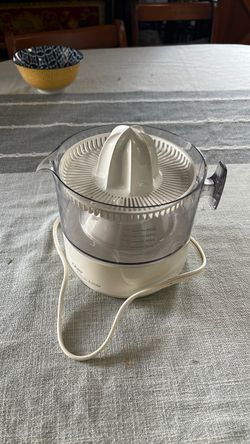 Oster Electric Citrus Juicer
