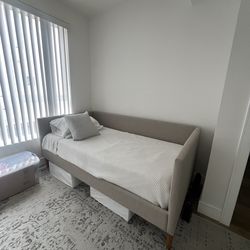 **TWIN BED**MOVING SALE**