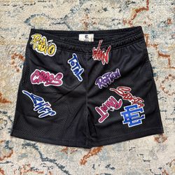ERIC EMANUEL SHORTS SIZE MEDIUM 