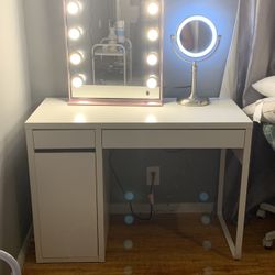 White Makeup Vanity Desk 