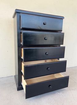 Five Drawers Dresser