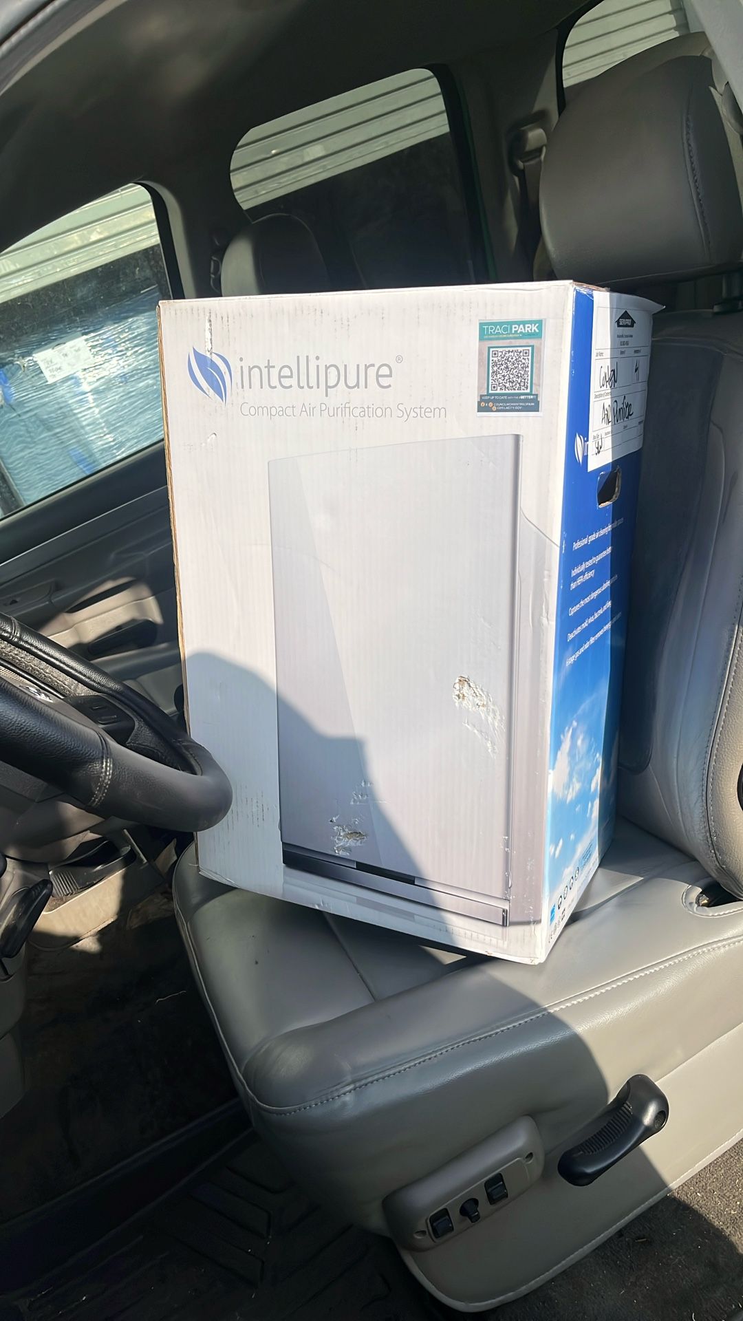 AIR PURIFIER
