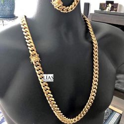 New 18k Yellow Gold Cuban Link Chain And Bracelet 