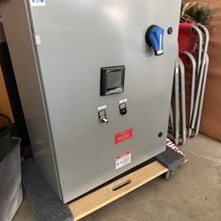 Eaton EasyE4 PLC Controller - Brand New 