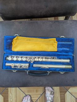 Used beginner flute