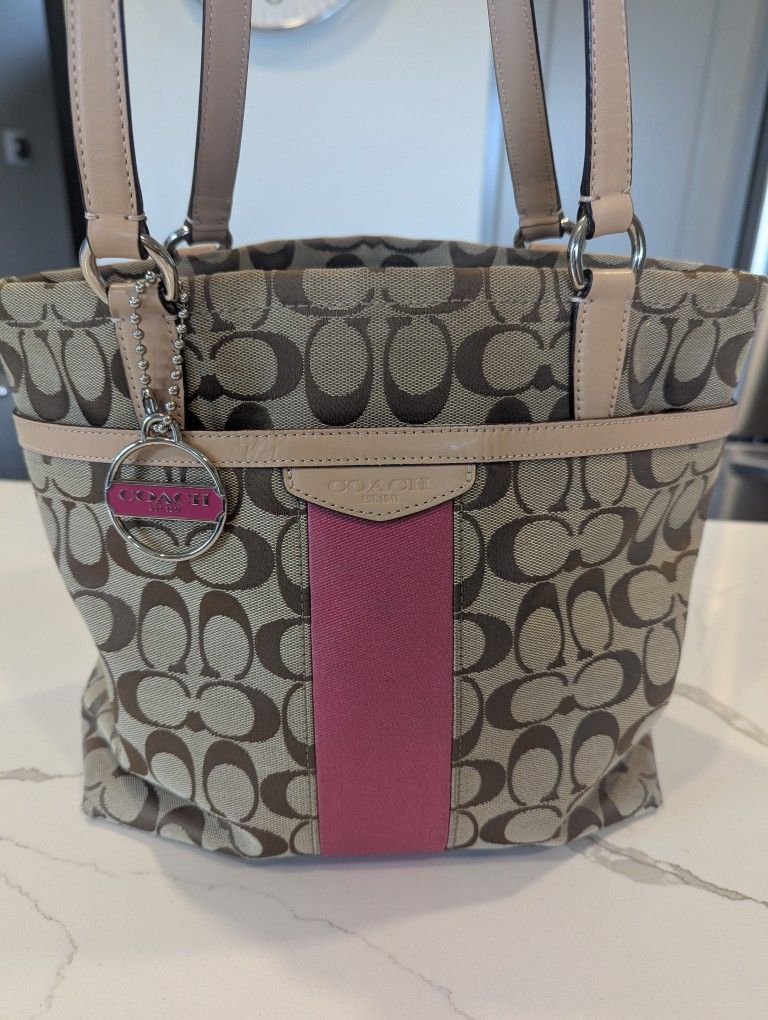 COACH Tote Authentic