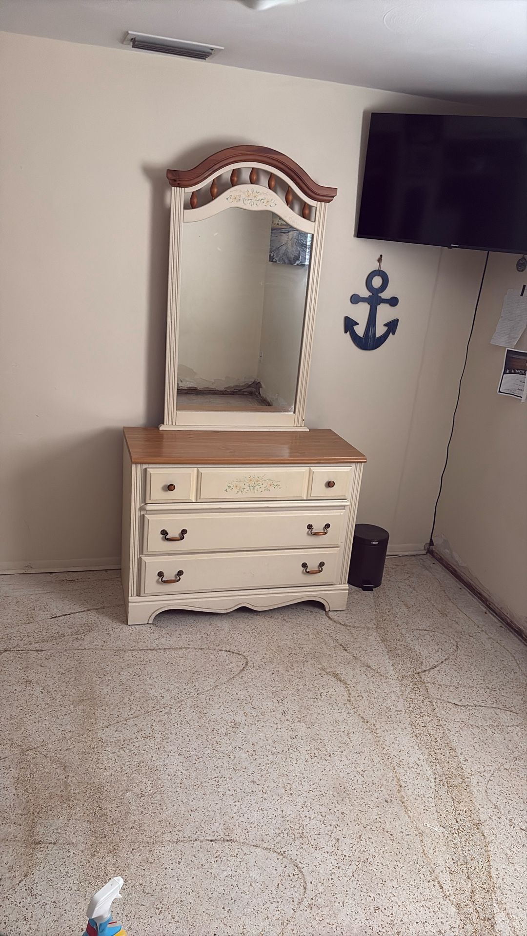 Dresser + Mirror