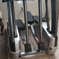 True Elliptical - ES700 Cardio 360 - Willing To Trade. (Still AVAILABLE)