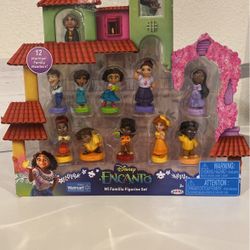 Disney Encanto Mi Familia Figurine Set