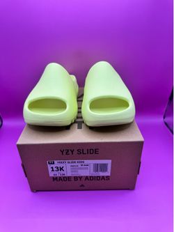 * Adidas Yeezy Slide Glow Green $10013K