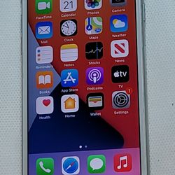 VERY NICE SILVER iPhone 7 A1778 UNLOCKED 32GB 