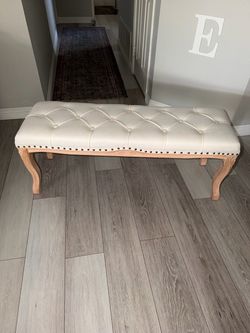 Tufted Upholstered Bench with Cabriole Legs