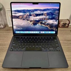 MacBook 2022 